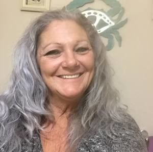 Meet your Posher, Joni